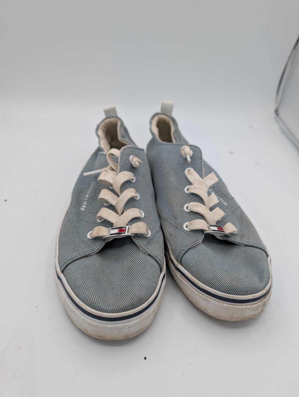 Tommy Hilfiger Odesi Women's Size 9 M Light Blue Chambray Slip On Sneakers